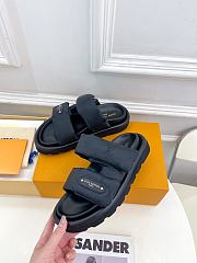 Fortok Louis Vuitton Pool Pillow Comfort Mule Black 1AHNQQ - 2