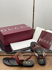 Fortok Gucci Women's Interlocking G Web sandal Gucci Rosso Ancora red - 2
