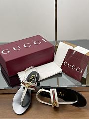 Fortok Gucci Women's Interlocking G Web sandal Gucci White - 3