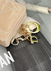 Fortok Dior Lady Dior Jasmine Card Holder Patent Leather Beige 10.5cm - 4