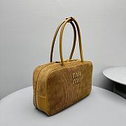 Fortok Miu Miu Beau corduroy top-handle bag Cinnamon 35 x 12cm x 22cm - 6