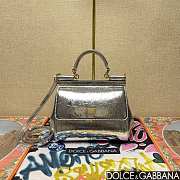 Fortok Dolce & Gabbana Sicily Bag in Silver Patent Leather 20x16x8cm - 1