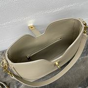 Fortok Celine Small Camille 16 Soft Bag In Smooth Calfskin Leather Moss Green 24.5 x 21.5 x 5 cm - 5