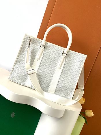Fortok Goyard Morvan White 39 × 6.5 × 29 cm