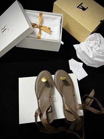 Fortok The Row Cord leather thong sandals Ebony