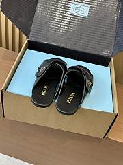 Fortok Saffiano leather crisscross slides Black - 6