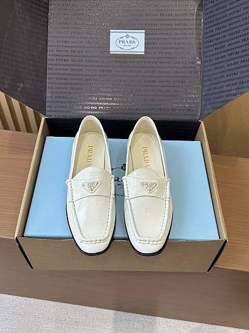 Fortok Prada Women's Loafer Leather White