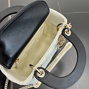 Fortok Dior Lady Dior White With Black Handle 17 x 15 x 7 cm - 2