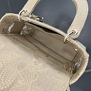 Fortok Christian Dior Pre-owned 2010s Medium Lady D-Lite Handbag - Tan 24 x 21 x 12 cm  - 2