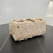 Fortok Christian Dior Pre-owned 2010s Medium Lady D-Lite Butterfly Handbag - Tan 24 x 21 x 12 cm  - 4