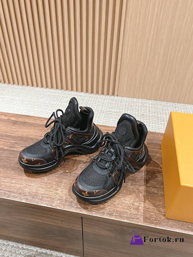 Fortok LOUIS VUITTON LV Archlight Sneaker Black - 1