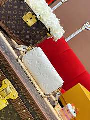 Fortok Louis Vuitton Ivy Wallet On Chain White 23.5 x 12 x 4.3 cm - 3