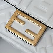 Fortok Fendi Baguette FF Logo Bag in White 19×5×12cm  - 4