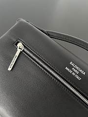 Fortok Balenciaga Bel Air Clutch Black With Silver Hardware 26.9 x 13.9 x 5.3 cm - 3