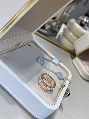 Fortok Van Cleef & Arpels Gold Ring - 1