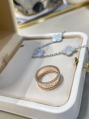 Fortok Van Cleef & Arpels Gold Ring - 5