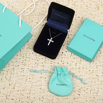 Fortok Tiffany Necklace