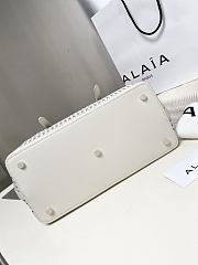 Fortok Alaïa Neo Mina 32 Perforated Calfskin Tote White 32x19x16cm - 4