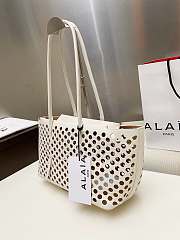 Fortok Alaïa Neo Mina 32 Perforated Calfskin Tote White 02 32x19x16cm  - 5