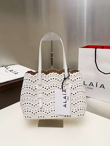 Fortok Alaïa Paris White 25 x 20 x 12 cm