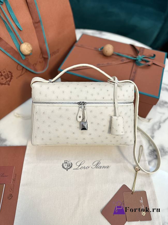 Fortok Loro Piana Extra Pocket L27 Off-White Ostrich Leather 27 x 10 x 16 cm - 1