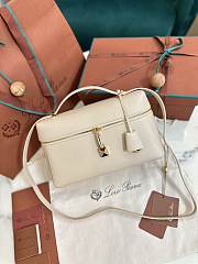 Fortok Loro Piana Extra Pocket L27 Beige With Gold Hardware 27 x 10 x 16 cm  - 1