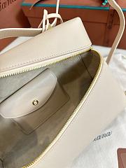 Fortok Loro Piana Extra Pocket L27 Beige With Gold Hardware 27 x 10 x 16 cm  - 2