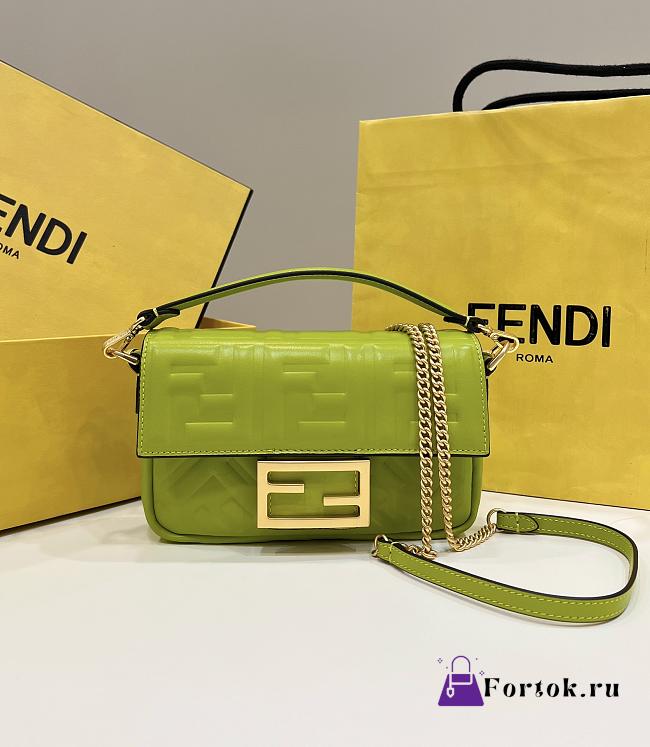 Fortok Fendi Baguette FF Logo Bag Banana Green 19×5×12cm - 1