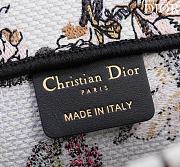 Fortok Dior Small Dior Book Tote Beige Millefiori Embroidery 26*22*8cm - 5