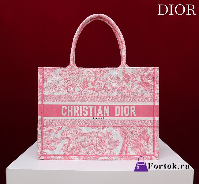 Fortok Dior Medium Book Tote White and Yarrow Pink Toile de Jouy Sauvage Embroidery 36*28*16cm - 1
