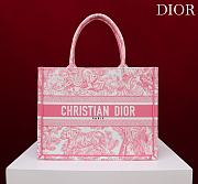 Fortok Dior Medium Book Tote White and Yarrow Pink Toile de Jouy Sauvage Embroidery 36*28*16cm - 1