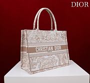 Fortok Dior Medium Book Tote White and Beige Toile de Jouy Sauvage Embroidery 36*28*16cm - 5