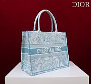 Fortok Dior Medium Book Tote White and Celestial Blue Toile de Jouy Sauvage Embroidery 36*28*16cm - 3