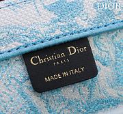 Fortok Dior Medium Book Tote White and Celestial Blue Toile de Jouy Sauvage Embroidery 36*28*16cm - 2