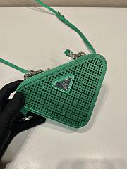 Fortok Triangular embellished satin and leather mini-pouch Green 15 x 10 x 5 cm - 3
