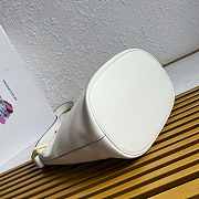 Fortok Prada Bucket bags White 6.5cm*29cm*18cm   - 6