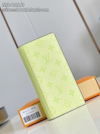 Fortok Louis Vuitton Long Wallet Monogram Neon Green 10 x 19 x 2cm
