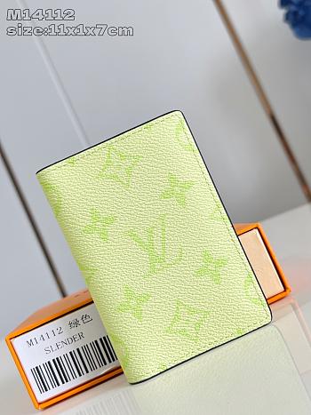 Fortok Louis Vuitton Wallet Monogram Neon Green 7 x 11 x 1cm  