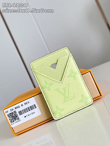 Fortok Louis Vuitton Card Holder Monogram Neon Green 9x0.5x6cm