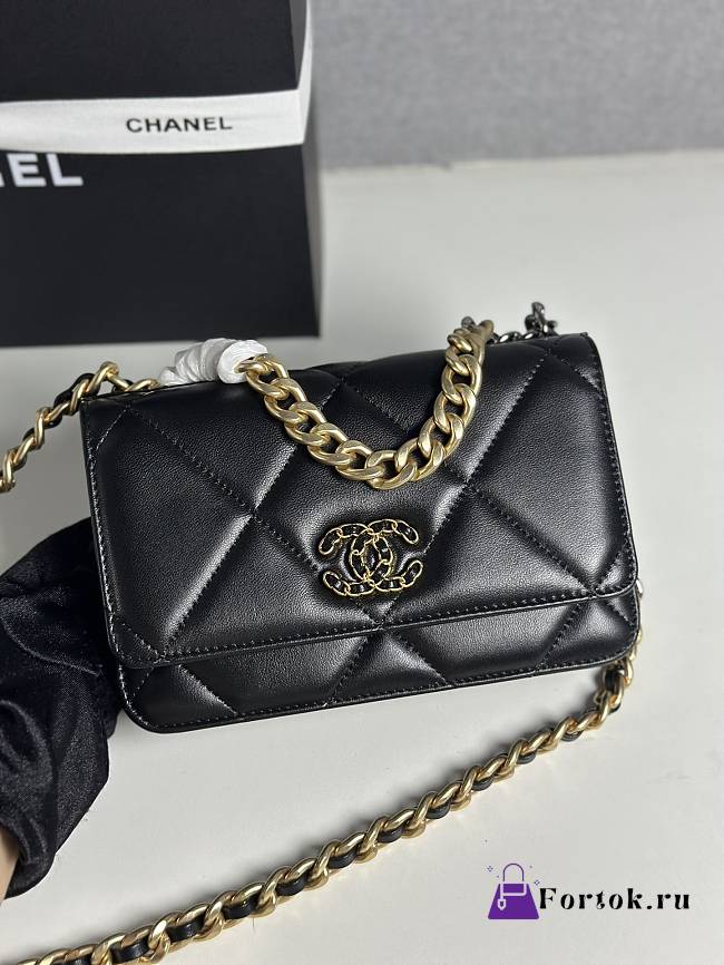 Fortok Chanel Purse Black 19cm - 1