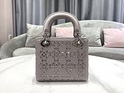 Fortok Dior Mini Lady Dior Bag Gray Strass Cannage Satin 17x15x7cm - 4