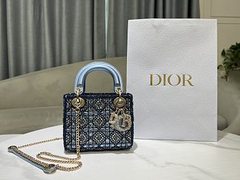 Fortok Dior Small Dior Bag Blue Smooth Calfskin And Satin With Bead Embroidery 17×15×7cm