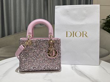 Fortok Dior Mini Lady Dior Bag Square-motif Embroidery Set with Pink Strass and Round Beads 20 x 16.5 x 8 cm