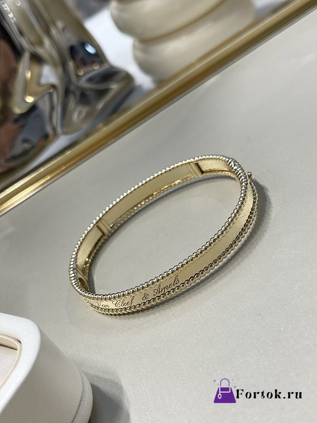 Fortok Van Cleef & Arpels Perlée signature bracelet, large model Gold - 1