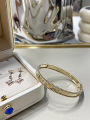 Fortok Van Cleef & Arpels Perlée signature bracelet, large model Gold - 5