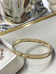 Fortok Van Cleef & Arpels Perlée signature bracelet, large model Gold - 4