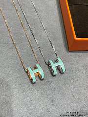 Fortok Hermès Pre-Owned 2010s Mini Pop H necklace Blue Green - 3