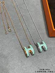 Fortok Hermès Pre-Owned 2010s Mini Pop H necklace Blue Green - 2