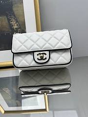 Fortok Chanel Flap Bag 25SS White 12.5 X 19.5X 3.5CM - 1