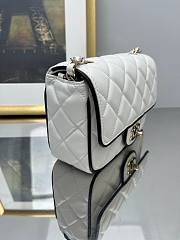 Fortok Chanel Flap Bag 25SS White 12.5 X 19.5X 3.5CM - 6